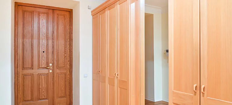 Glass Closet Door Repair in Cloverdale, Western Australia